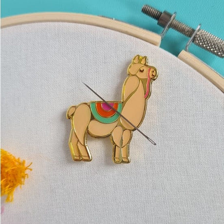 Wool n Stuff Haberdashery Llama Magnetic Needle Minder